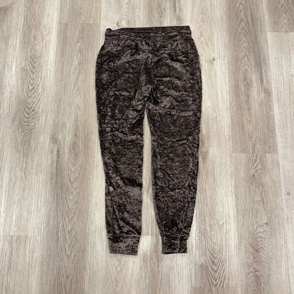 Lululemon Ready to Crush Velvet Jogger Pants Women’s French Press Brown Size 6